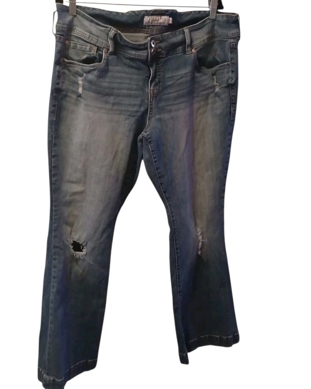 Torrid "We Swear By The Fit" Distressed Boot Cut Stretch Mid Rise Jeans Size 18S